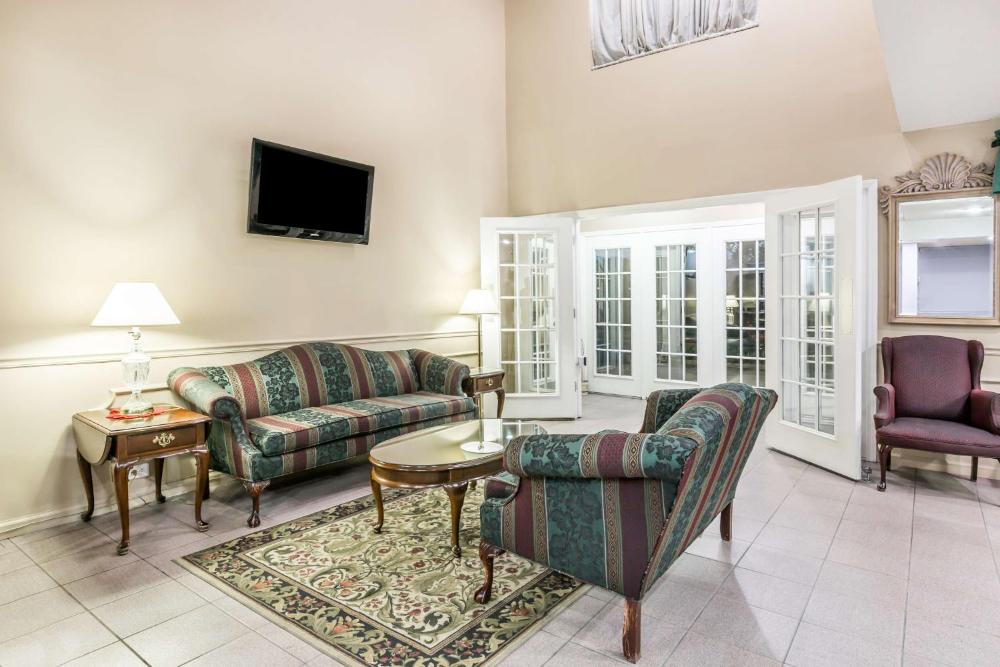 Double Room with Two Double Beds - Smoking interior